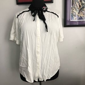 Tie neck Sanrio Hello Kitty Torrid Blouse
